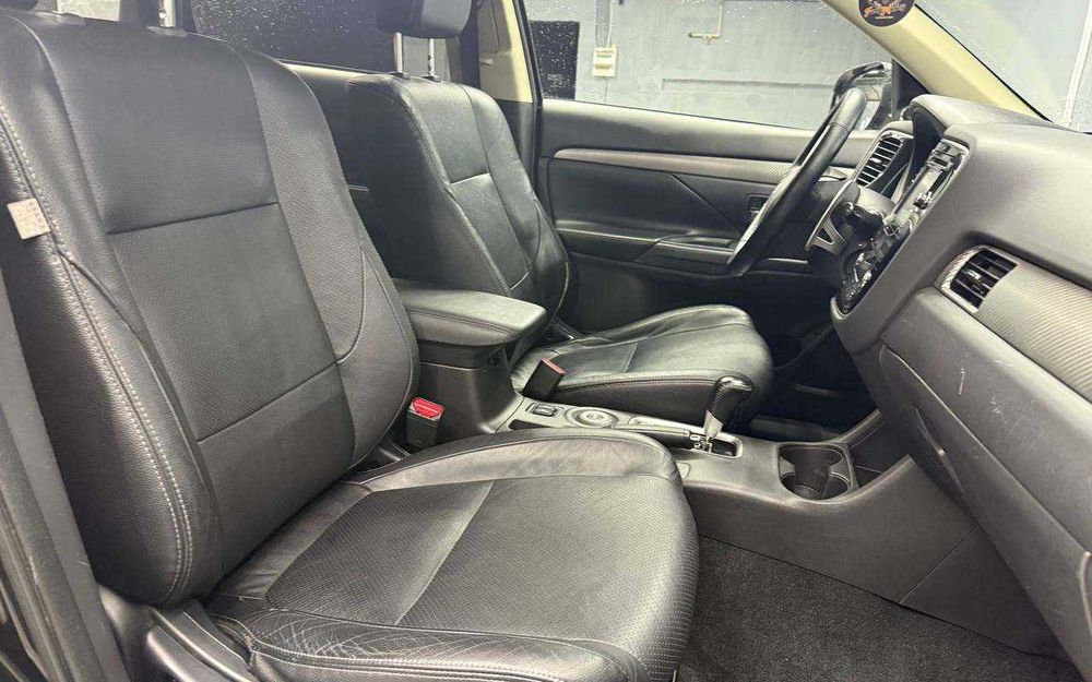 Mitsubishi Outlander 2013