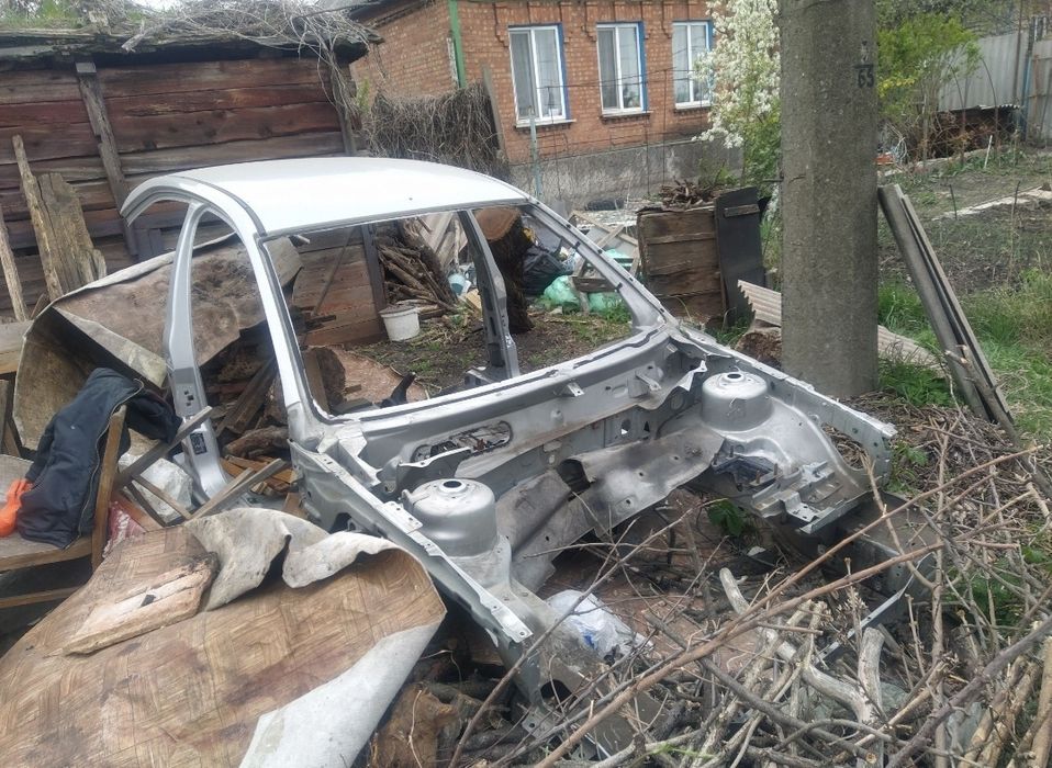 Ford mondeo 3 четверть крыша лонжероны стаканы стойки scorpio скорпио