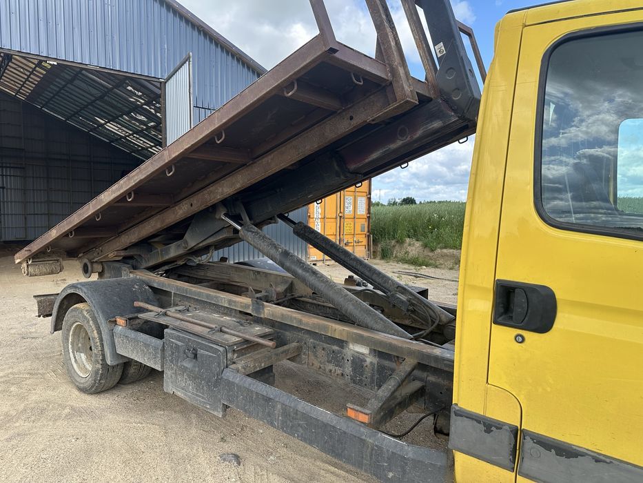 Sprzedam Iveco Daily 65C15 2.8  7,5 t 100tys przebiegu. Hakowiec