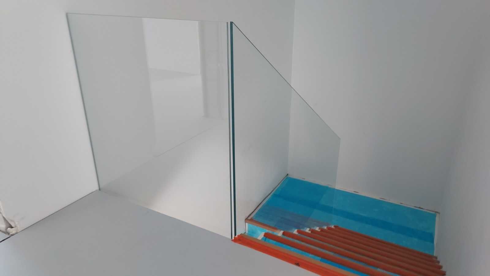 Balustrady z montażem szklane, nierdzewne, ze stali  INOX-FORCE
