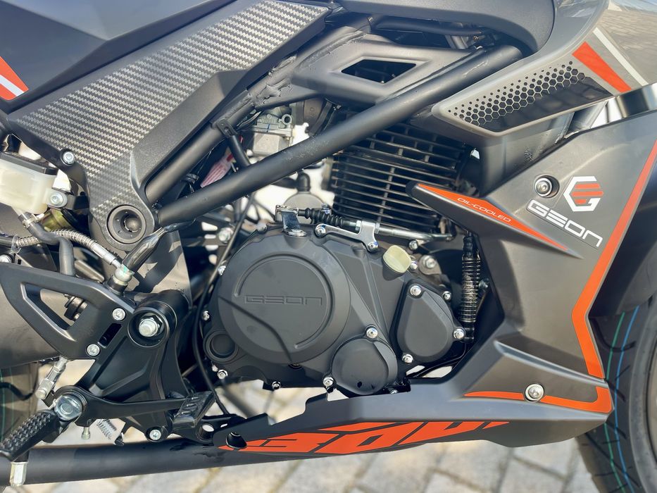 Мотоцикл GEON VERTEX 300