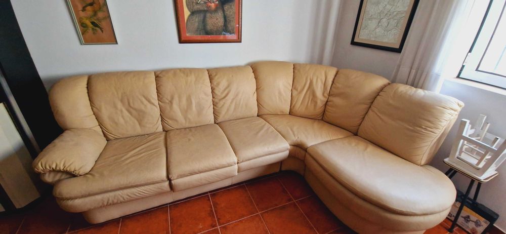 Vendo Sofá de pele usado