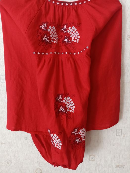 Вишиванка жіноча