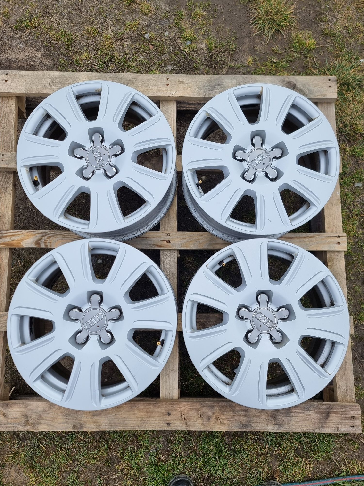 4x Alufelgi oryginalne Audi 5x112 16" Q3,A4,A3