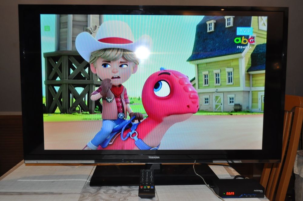 Telewizor Toshiba 40" 40RL938 z pilotem.