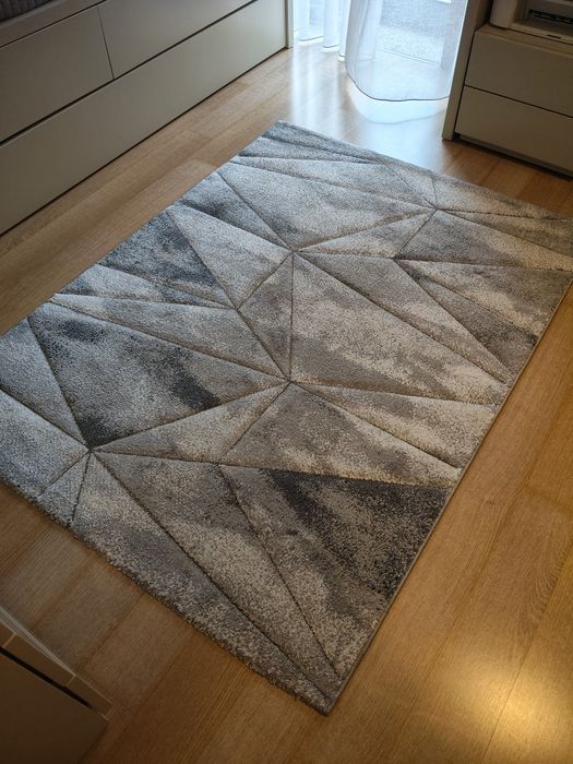 Carpete tons de cinza