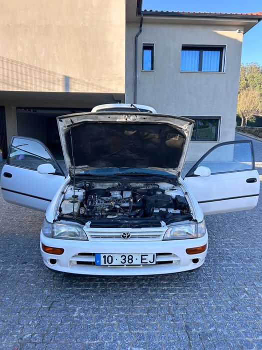 Toyota corola starvan 2.0D