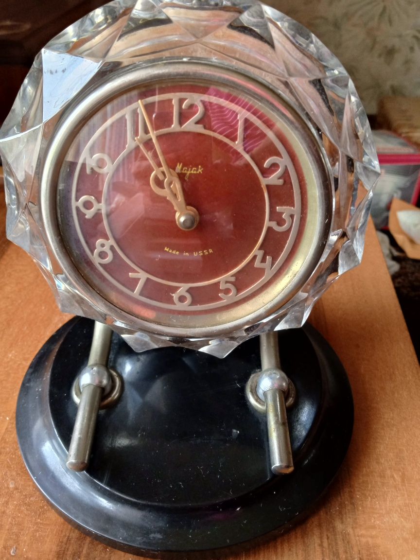 Продаются часы Советской эпохи.
