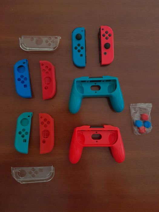 Oferta!!! Nintendo Switch + 8 jogos + 4 controladores e acessórios.