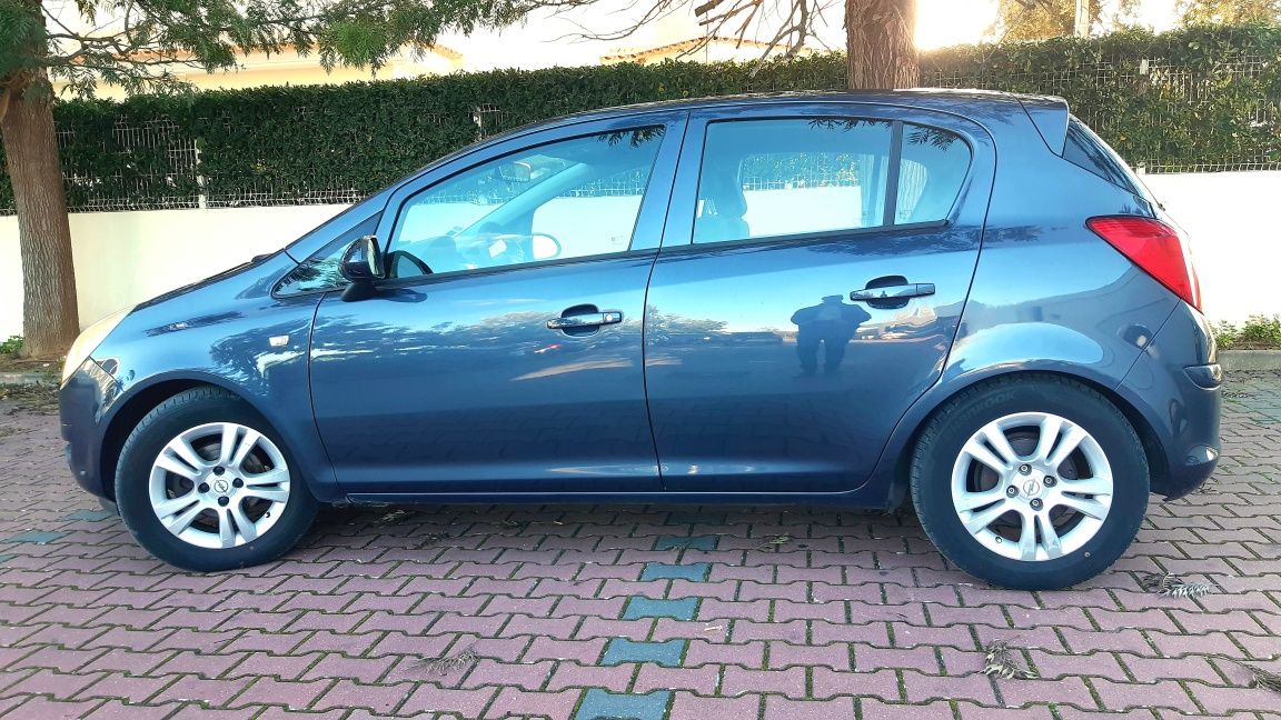 Opel corsa 1.2 2010 gpl