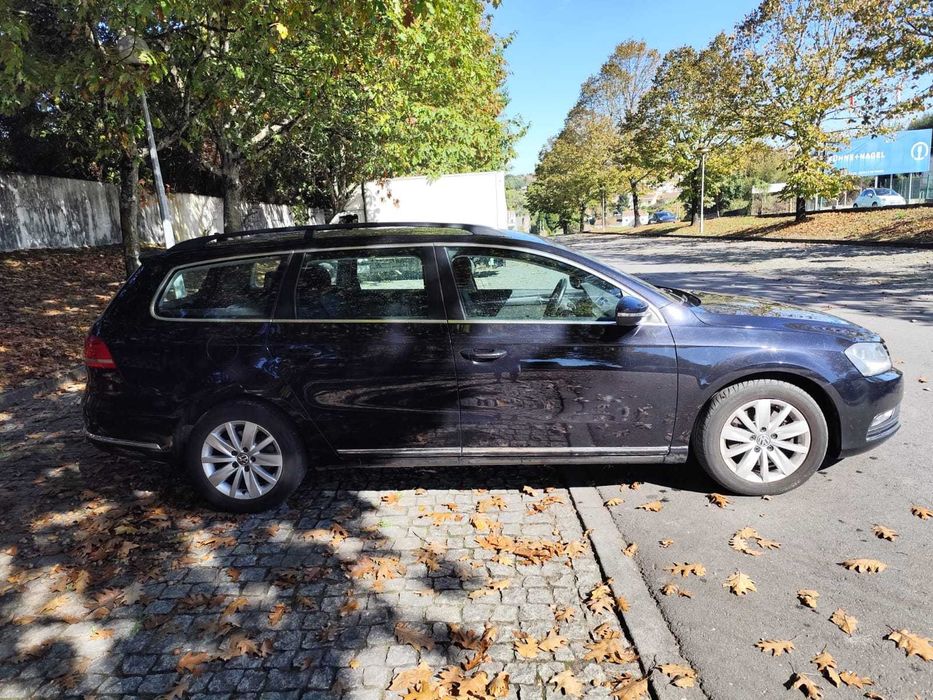 VW Passat Variant 1.6 TDi Bluemotion 2014 Em Bom Estado