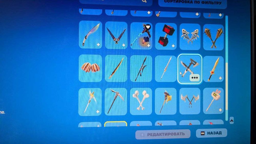 Фортнайт акаунт,  60+ скінів