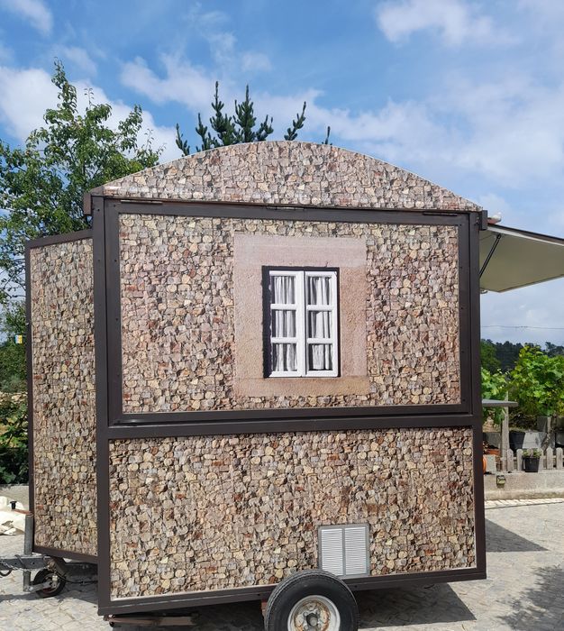 roloute bar equipada 
Medidas 1.5m por 2 metr