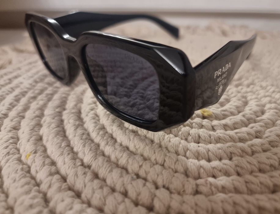 Okulary Prada...