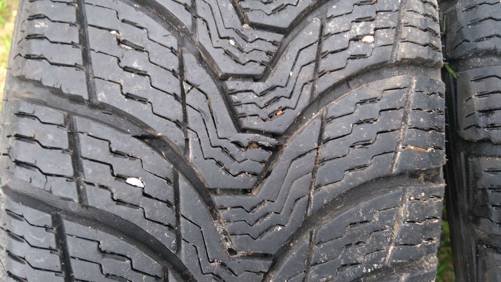 Koła opony wielosezonowe 205/55/16 VW passat skoda octavia golf ET50