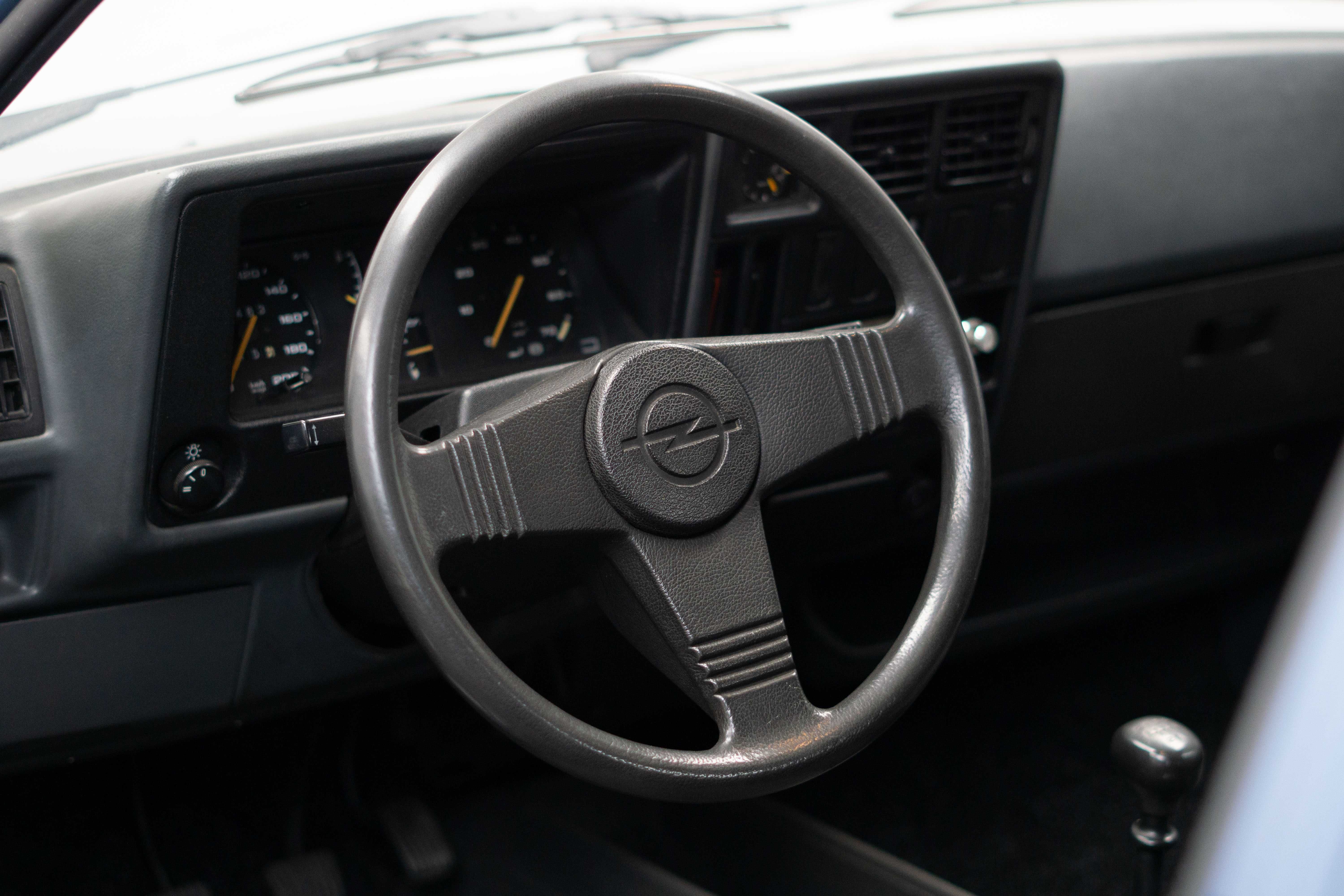 Opel Kadett D 1.3 SR
