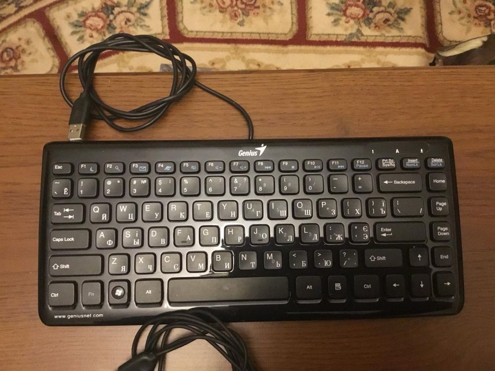 Клавиатуры Logitech,Genius и Dell
