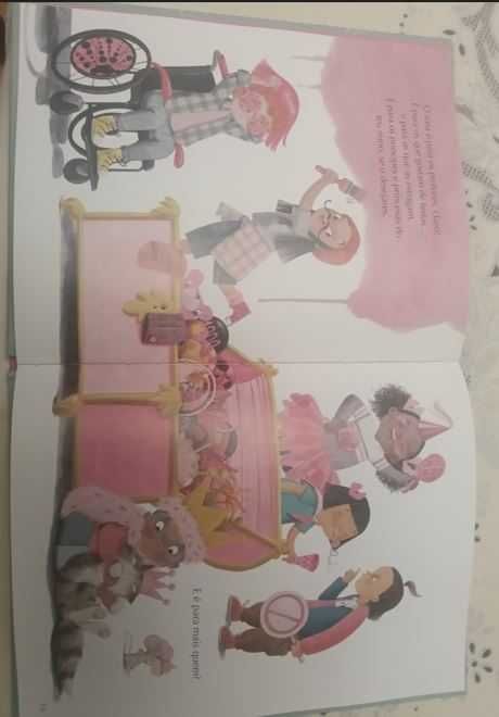 Rosa é para Todos! de Ella Russell; Ilustração: Udayana Lugo