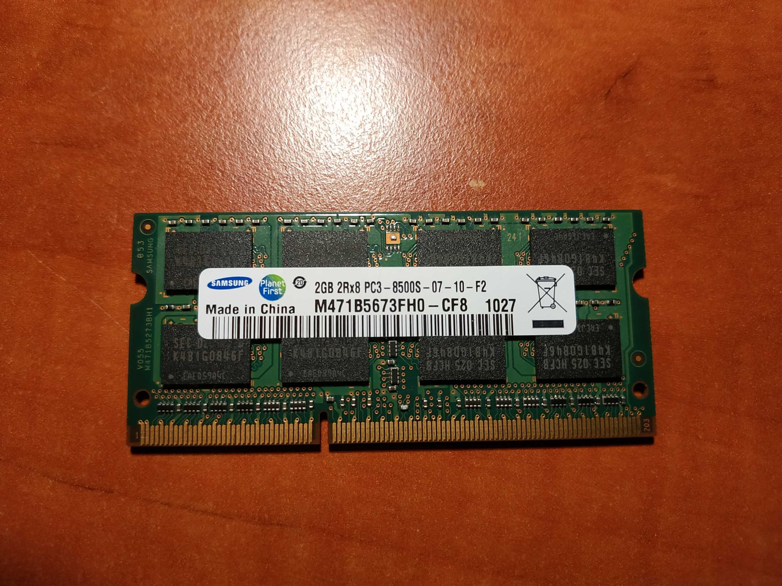 Pamięć DDR3 Samsung 2GB 1066 - 1 szt.