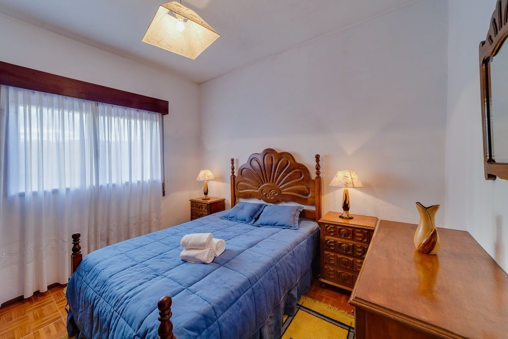 Alugo casa para férias no Douro