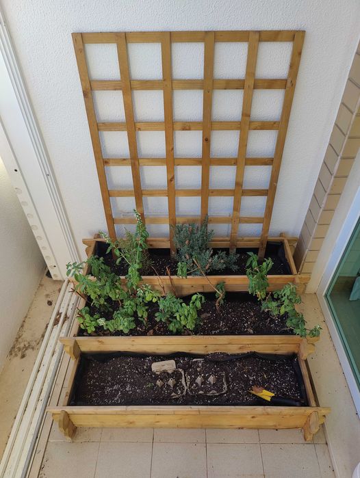 Escada vertical para jardim