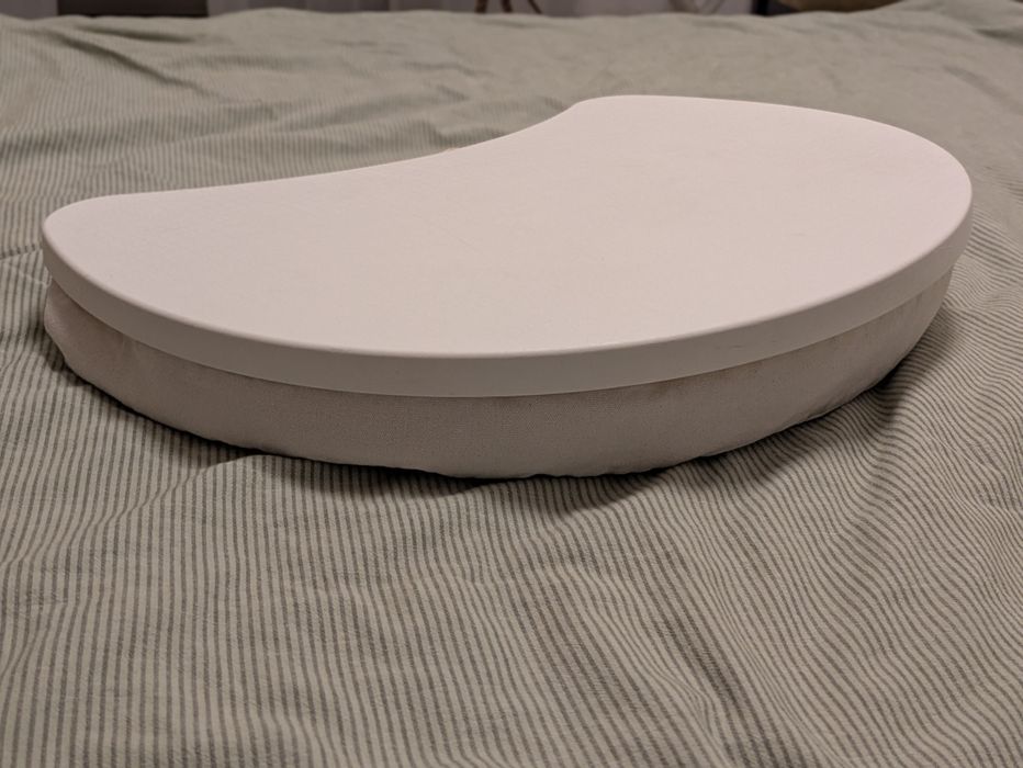 Podkładka podstawka pod laptop laptopa Ikea Brada poduszka blat ojulf