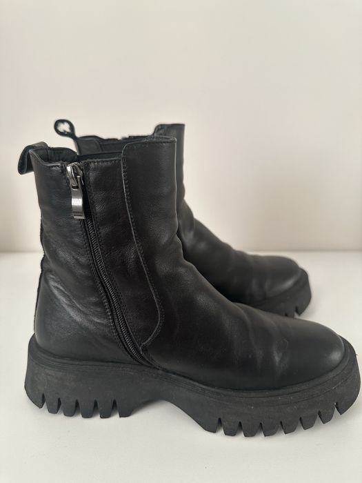 Жіночі черевики ботинки зимові на овчині хутрі