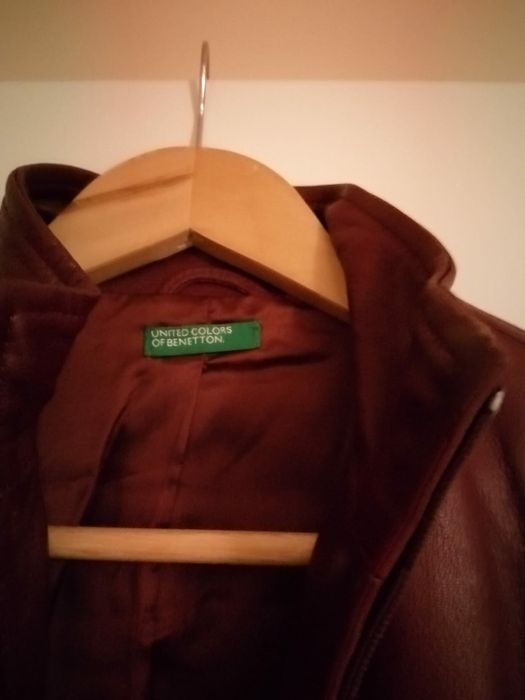 Várias peças de roupa