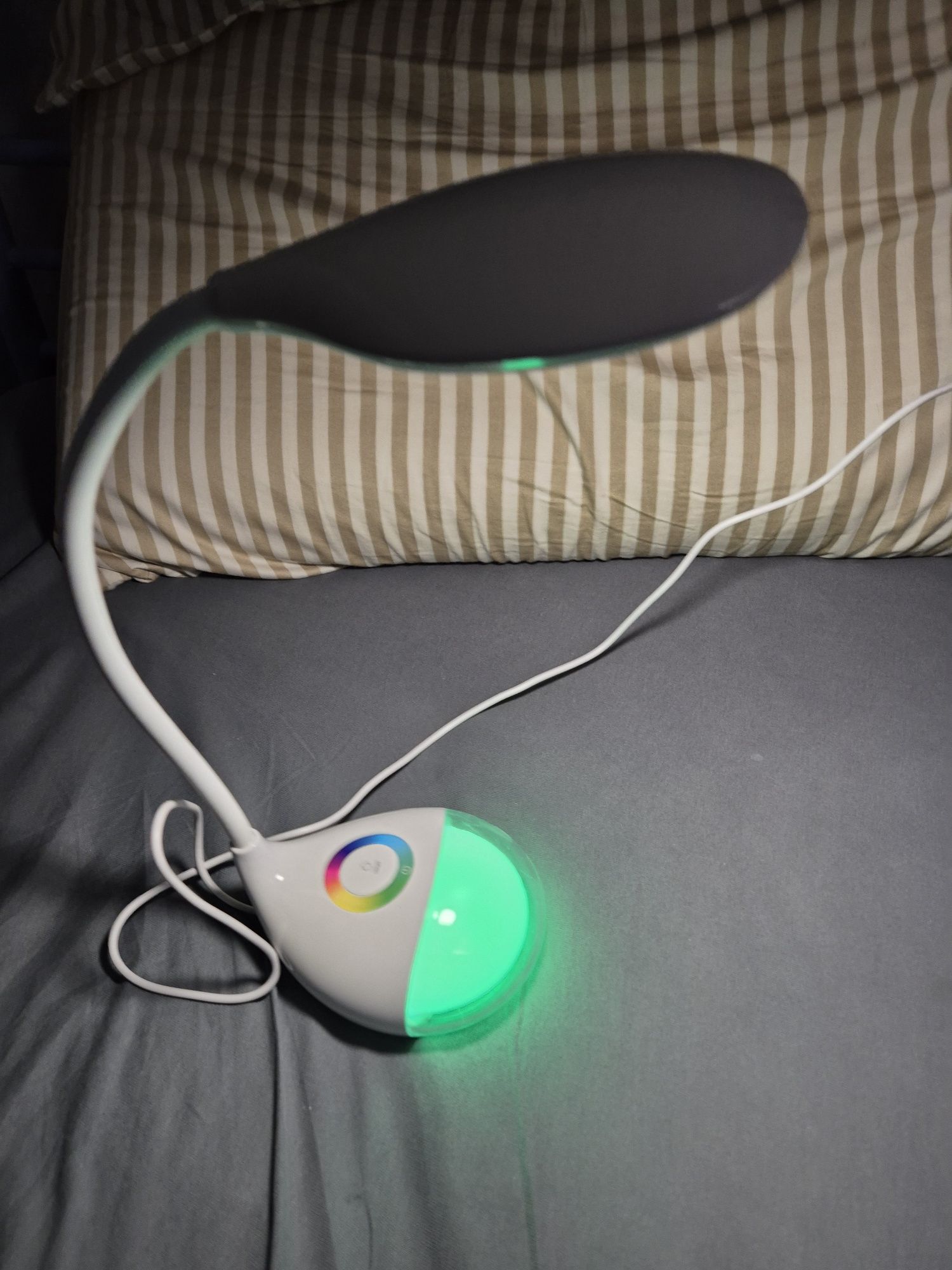 Lampka na biurko mocny LED z regulacją jasności  + światło ambientne R