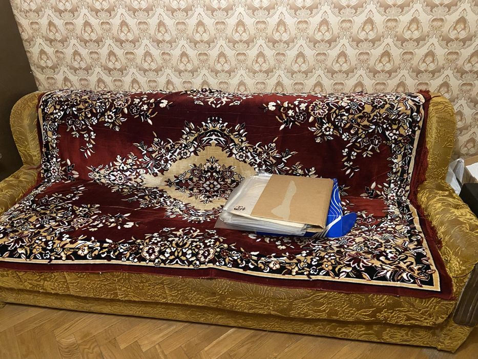 Диван безкоштовно