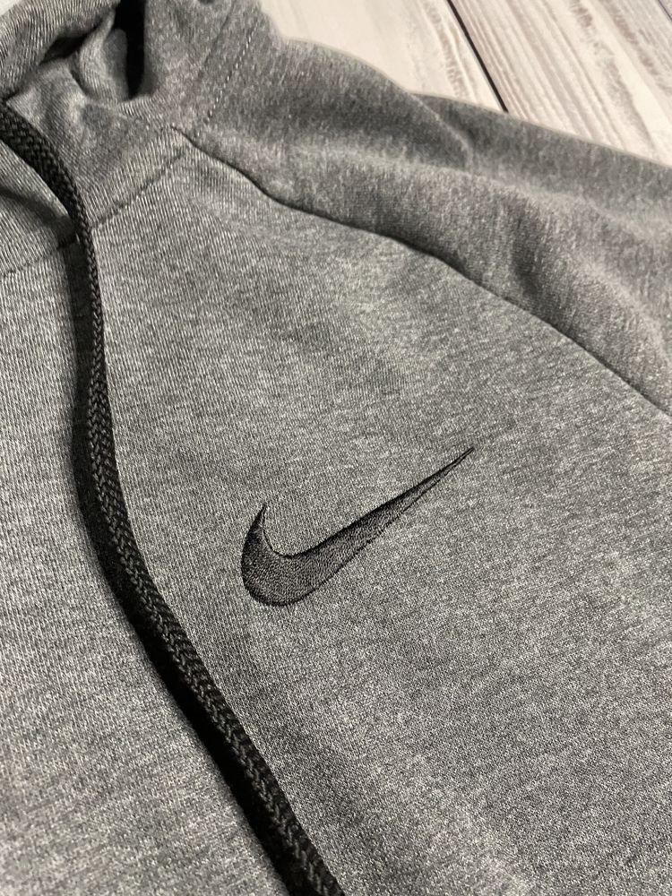 Худи толстовка с капюшном Nike Dri-Fit