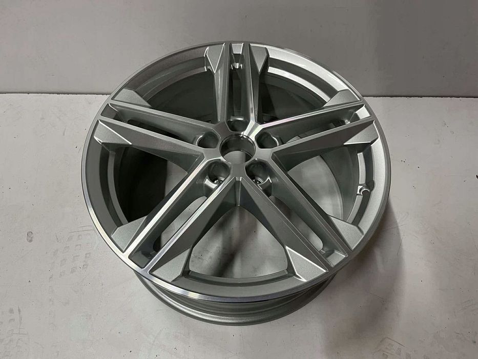 AUDI Q5 80A FELGA 8JX19 ET39 5X112