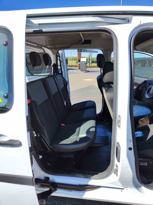 Wypożyczalnia Renault Kangoo Maxi