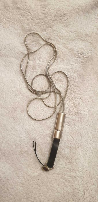 SMYCZ z lancuszkiem - do kluczy, pendrive, telefonu