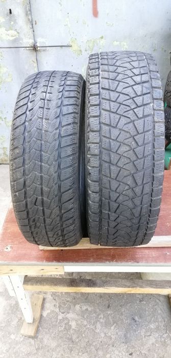 Резина зимняя 215 65 R 16 и 195 65 R 15
