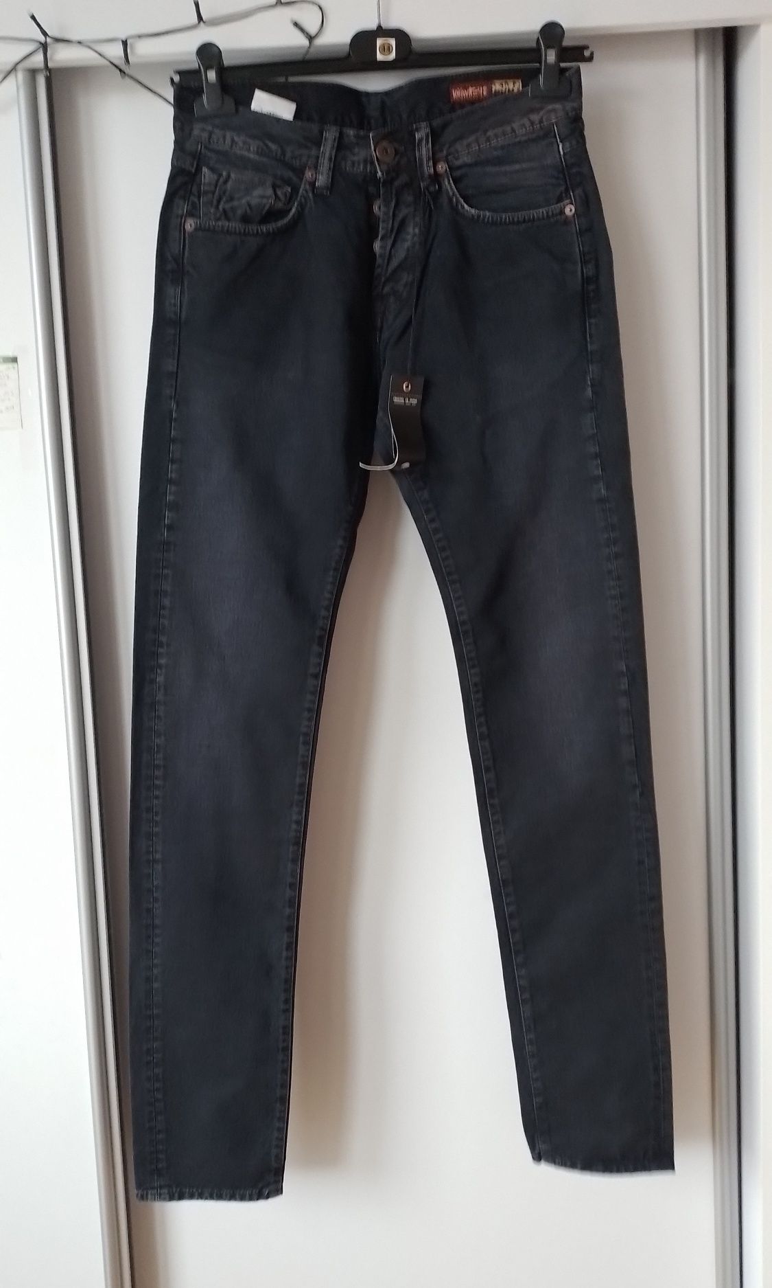Nowe jeansy spodnie męskie W29