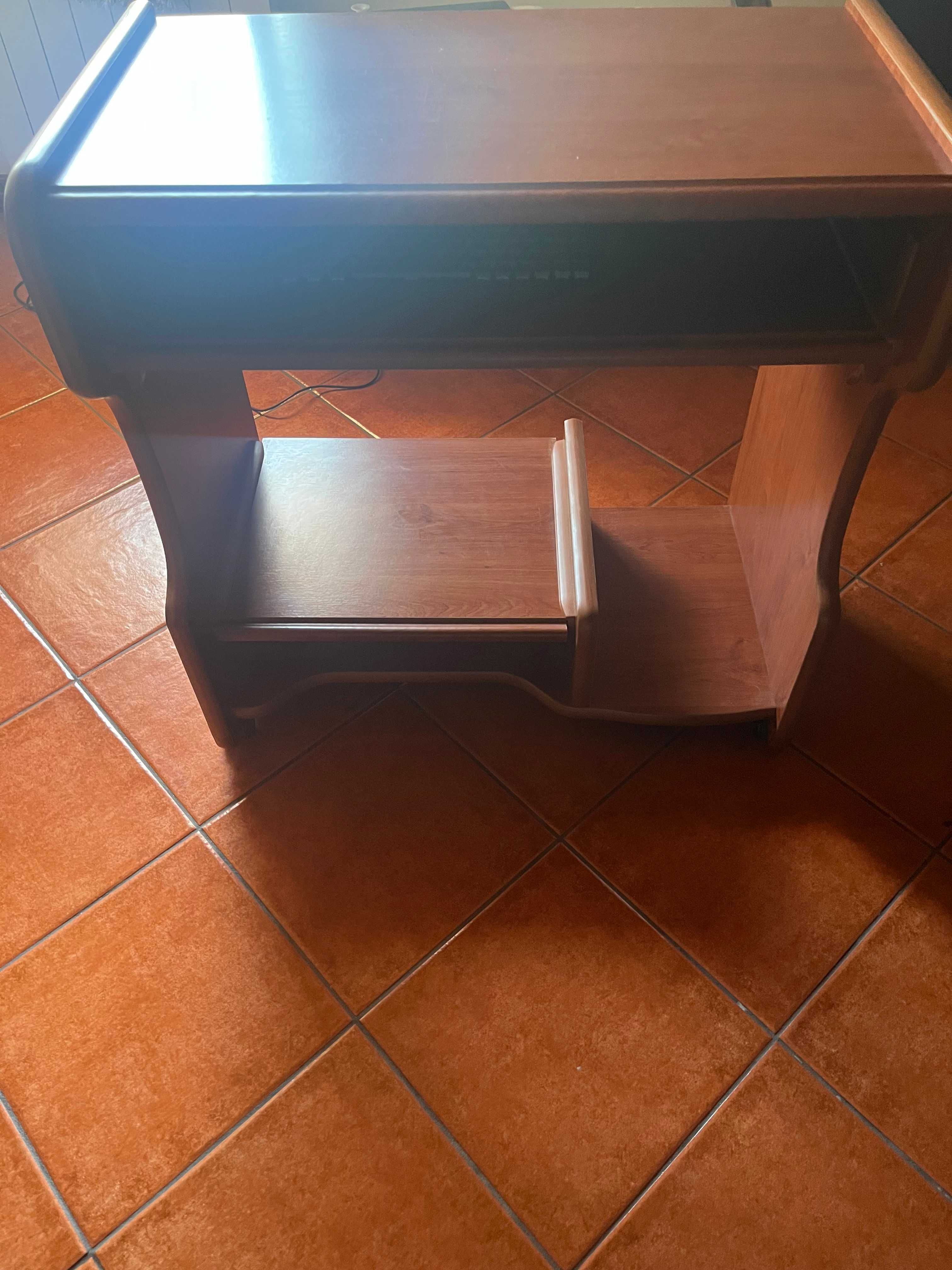 Mesa para computador