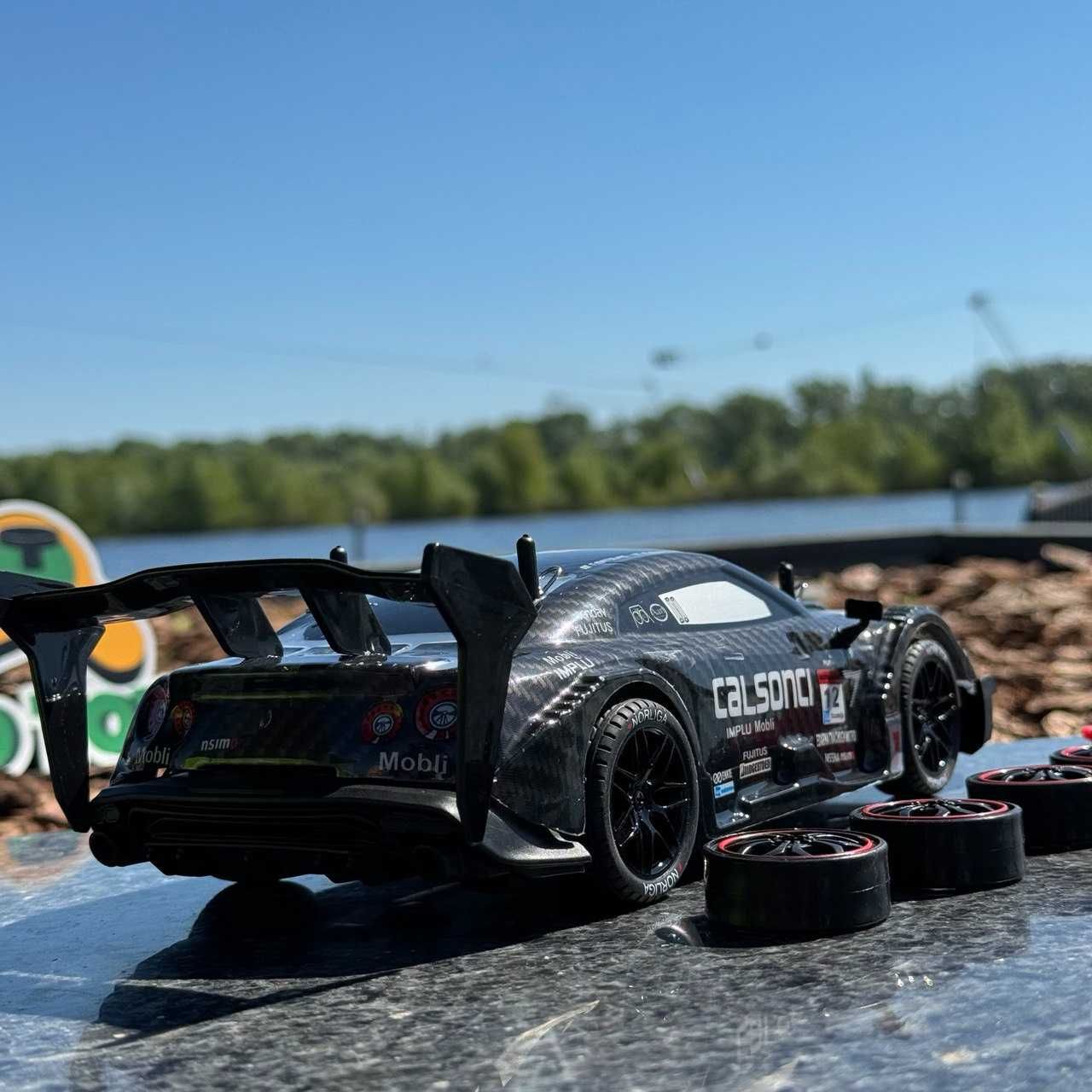 Дрифтовая машинка на радиоуправлении Nissan GT-R. Машинка для дрифта