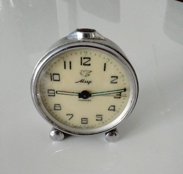 Radziecki budzik МИР (Mir) – vintage / retro