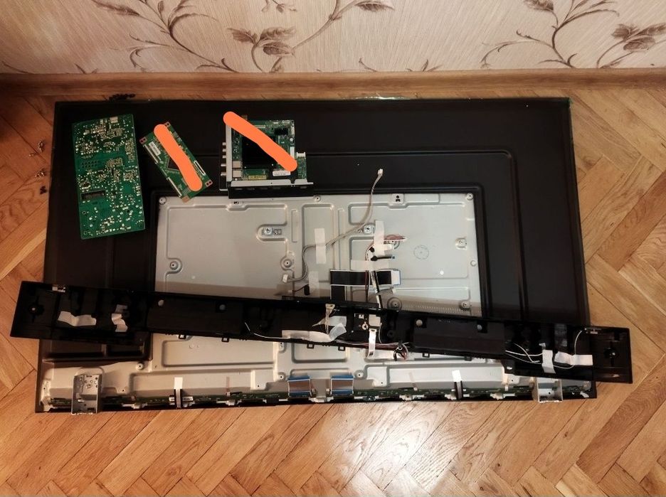 Розбитий телевізор 50' Xiaomi L50m6-6aeu, PW.128W2.982