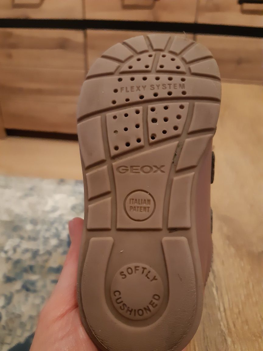 Półbuty/Sneakersy dla dziewczynki Geox rozmiar 23