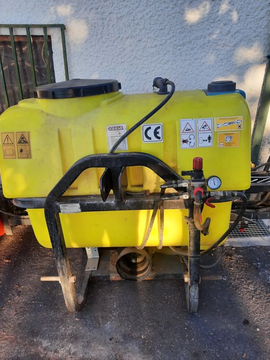 Pulverizador gaysa 400 litros