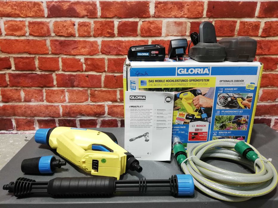 Do Mycia Grobów i Nie Tylko > Karcher Myjka Ciśnieniowa Na Baterie