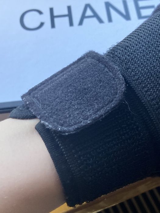 Stabilizator na dłoń orteza prawa lewa czarna regulowana na rzep