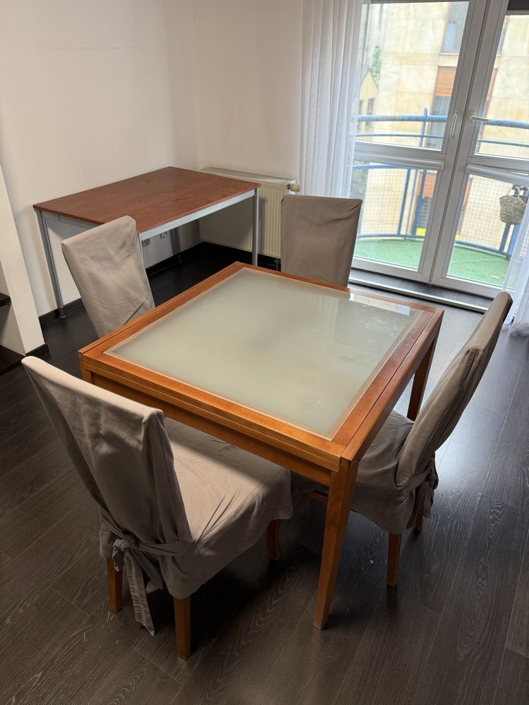 Stół 90x90 z krzesłami