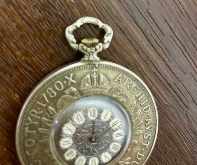 Relógio de bolso vintage em prata  - não trabalha