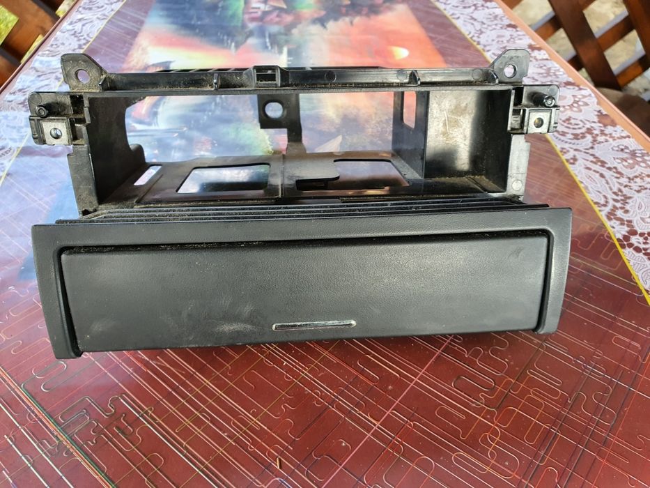 Поличка для 1din магнітофона для bmw e46