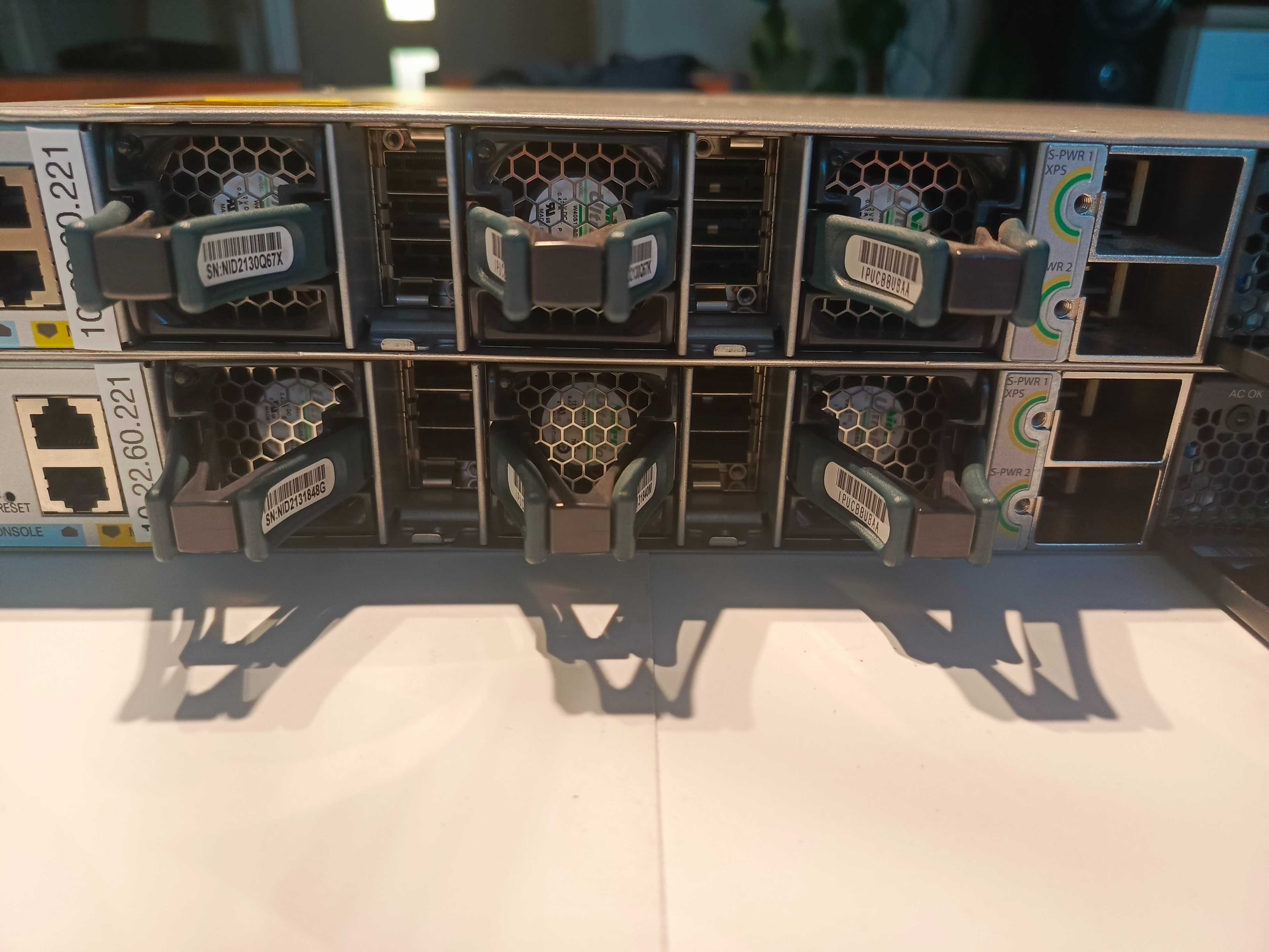 Cisco Catalyst 3850 24 x 2 + moduły + kable