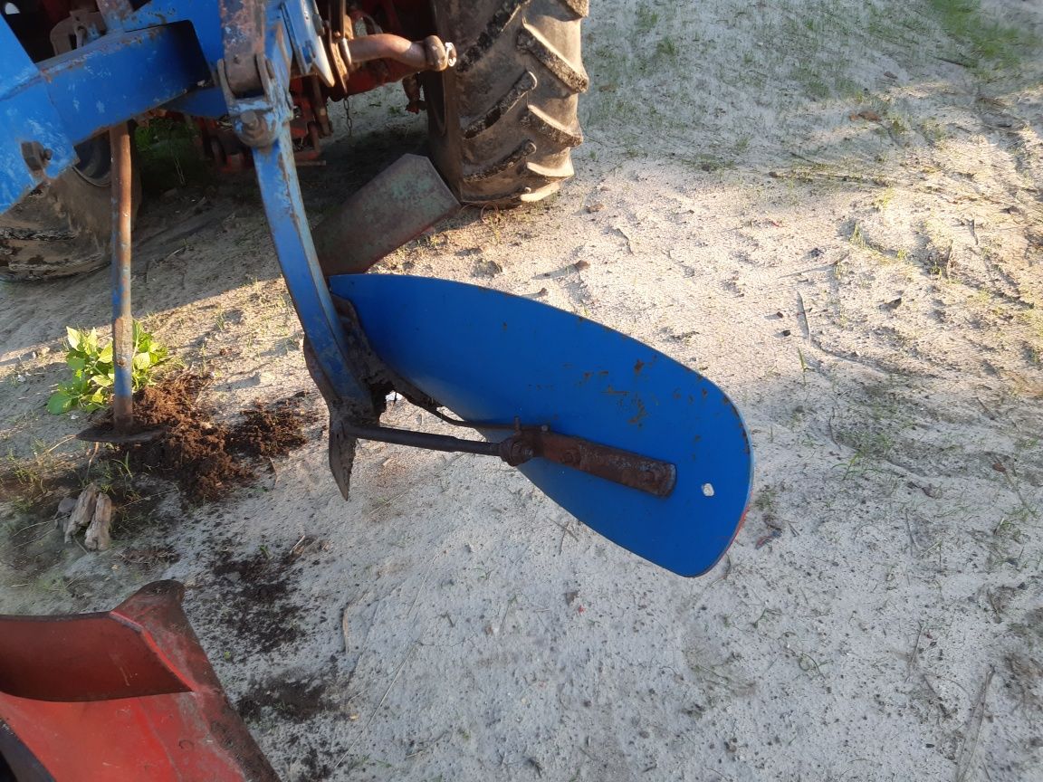 Sprzedam pług 4-skibowy 3 plus 1