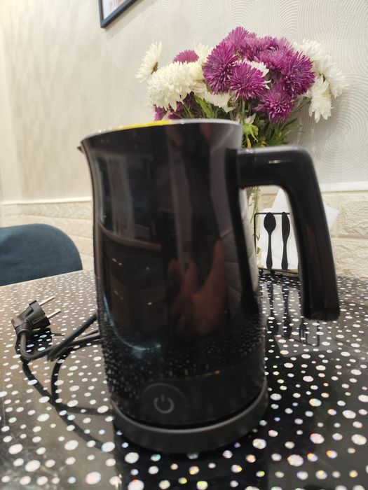 Вспениватель молока (капучинатор) CINO CNMF-09